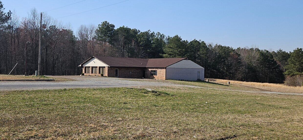 302 West Colonial Trail Highway - 1